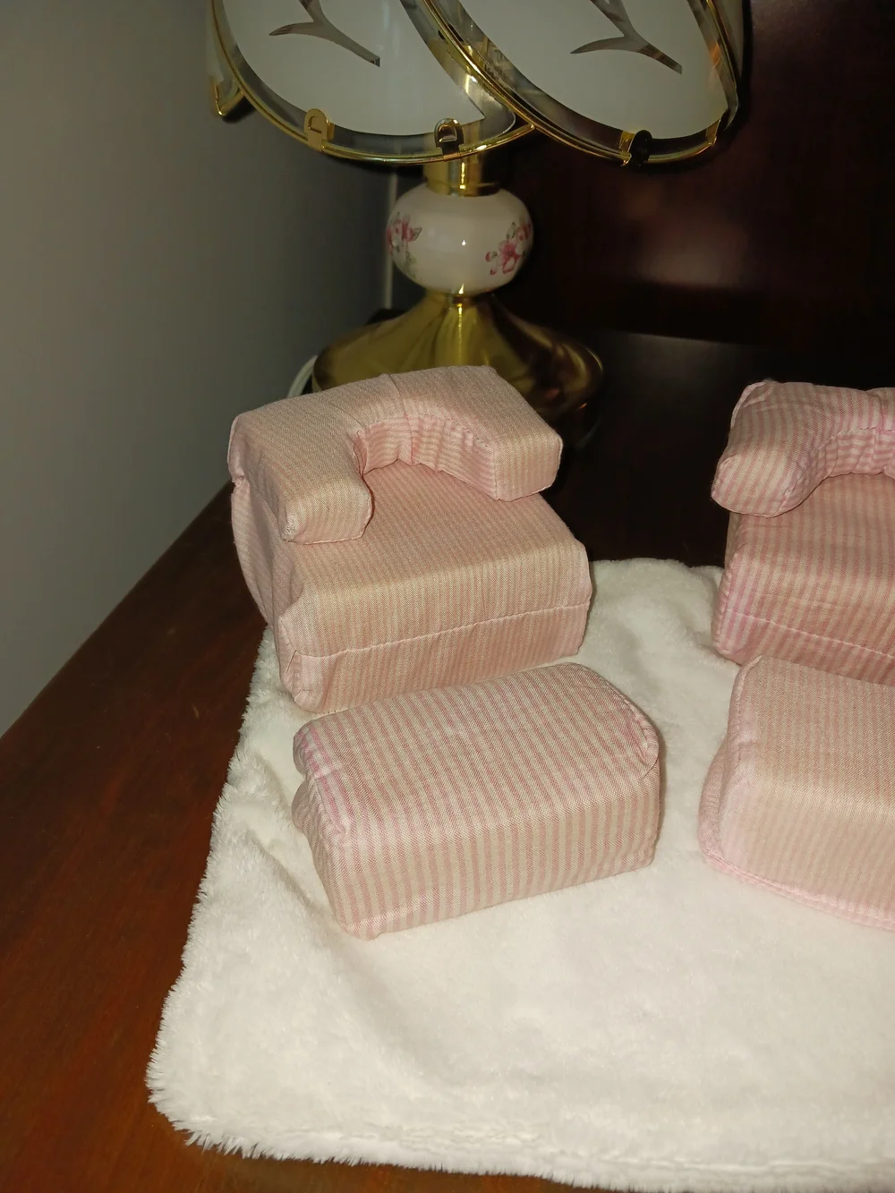 Barbie Doll Size Soft Plush Chairs With Ottomans And Soft White Rug